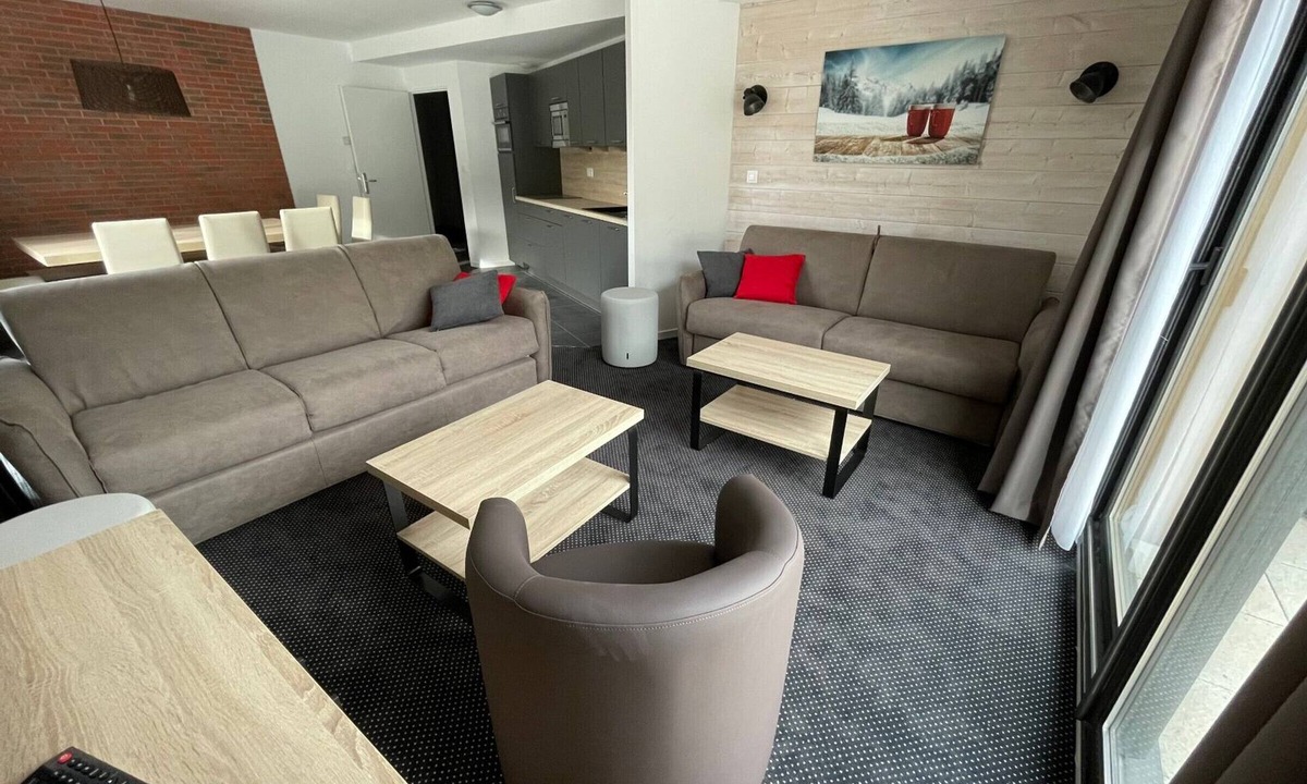 Eaux-Bonnes Apartment | 3-room apartment for 10 people, pool, pets allowed