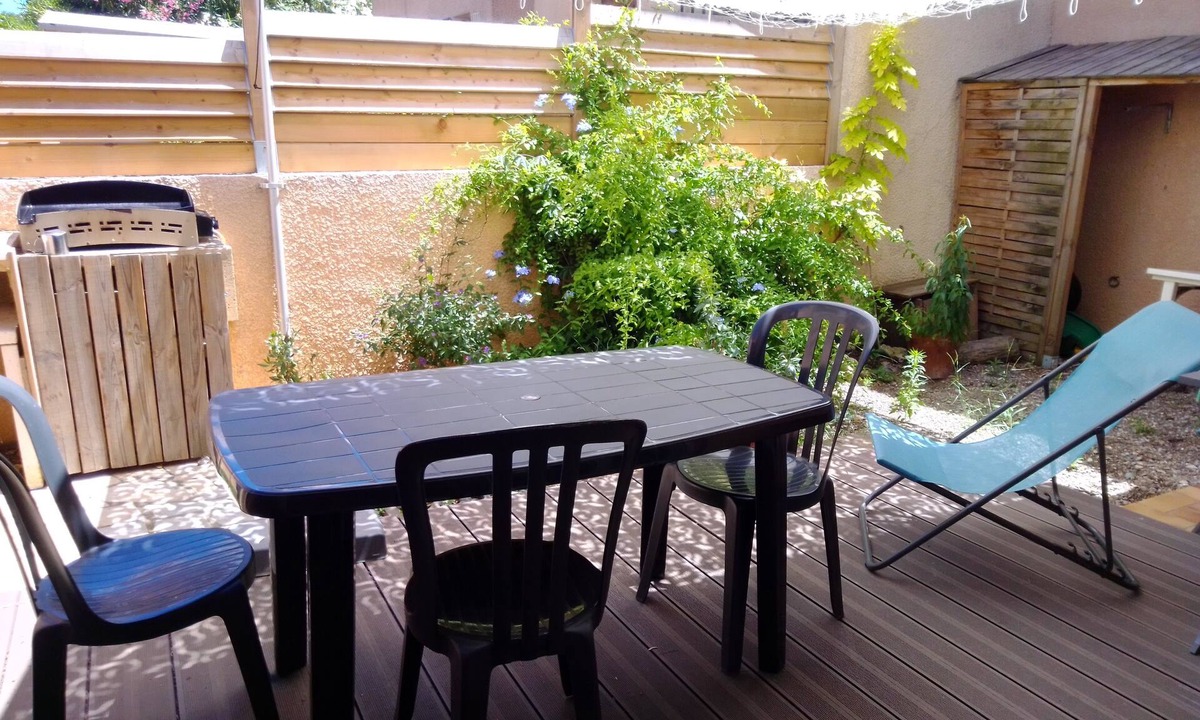 La Franqui-Plage Apartment | 3-room apartment with garden near beach and shops