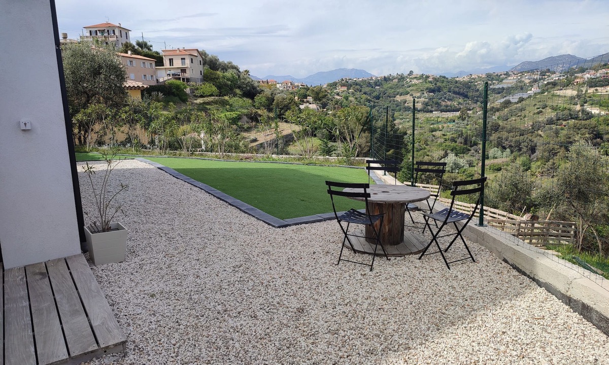 Saint Pierre de Feric Apartment | 3 rooms in quiet villa