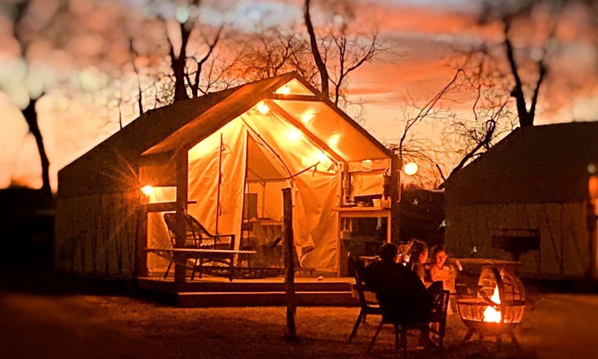 Fentress RV Rental | 3 Son's Peaceful Glamping in Kingsbury, TX