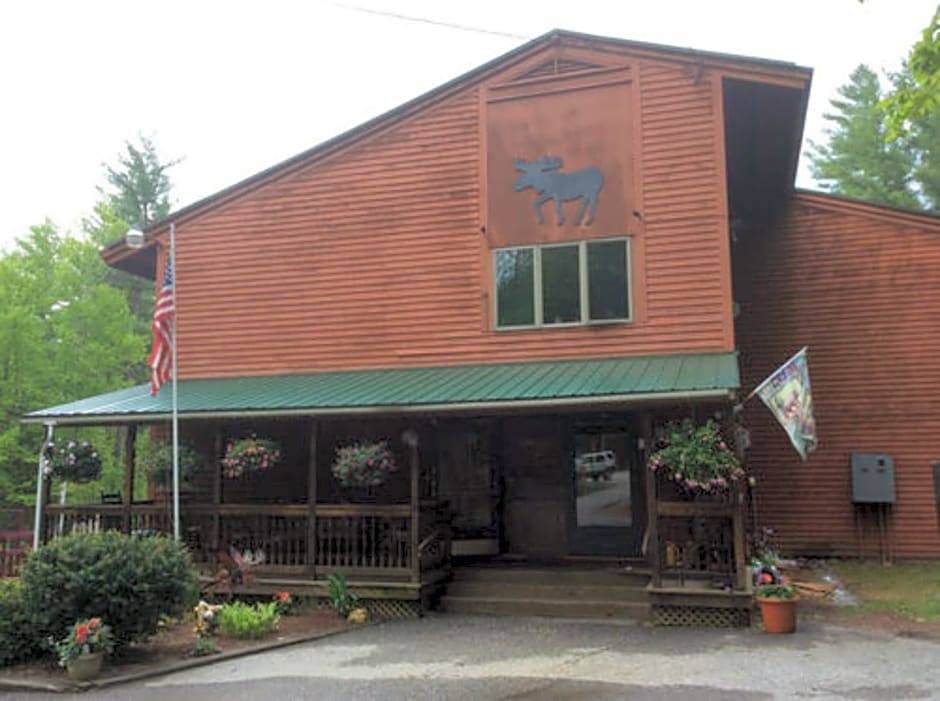 Stoneham Hotel | 3-Star Hotel ∙ Evergreen Valley Inn