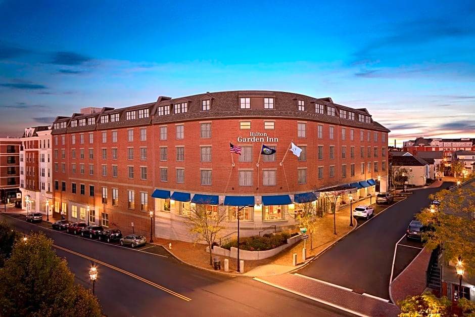 Portsmouth Hotel | 3-Star Hotel ∙ Hilton Garden Inn Portsmouth Downtown