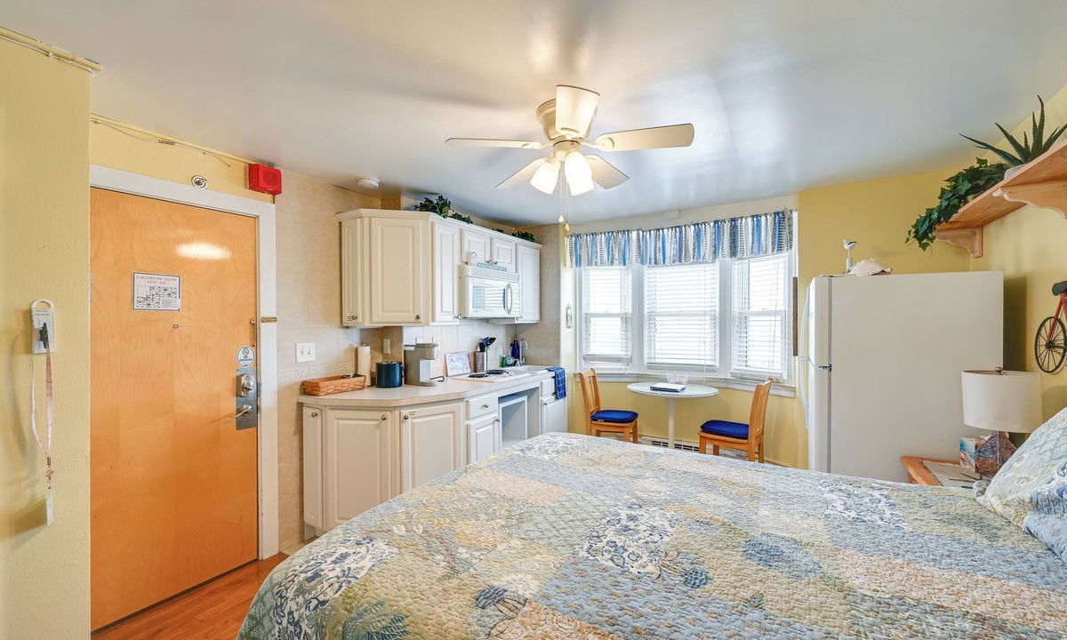 North End Apartment | 3 Studio Units in Ocean City: Near Beach, Walkable