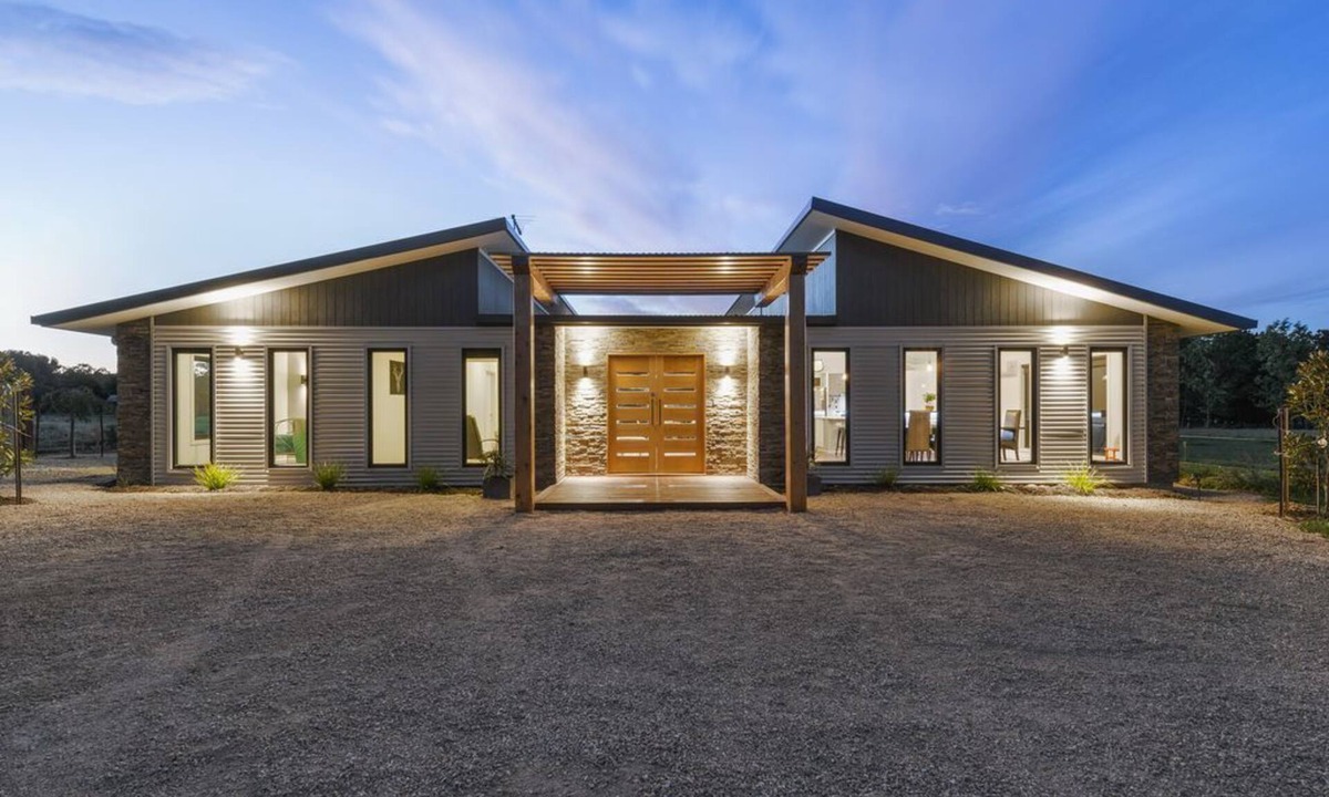 Mansfield House | 3 WISE MONKEYS, MANSFIELD