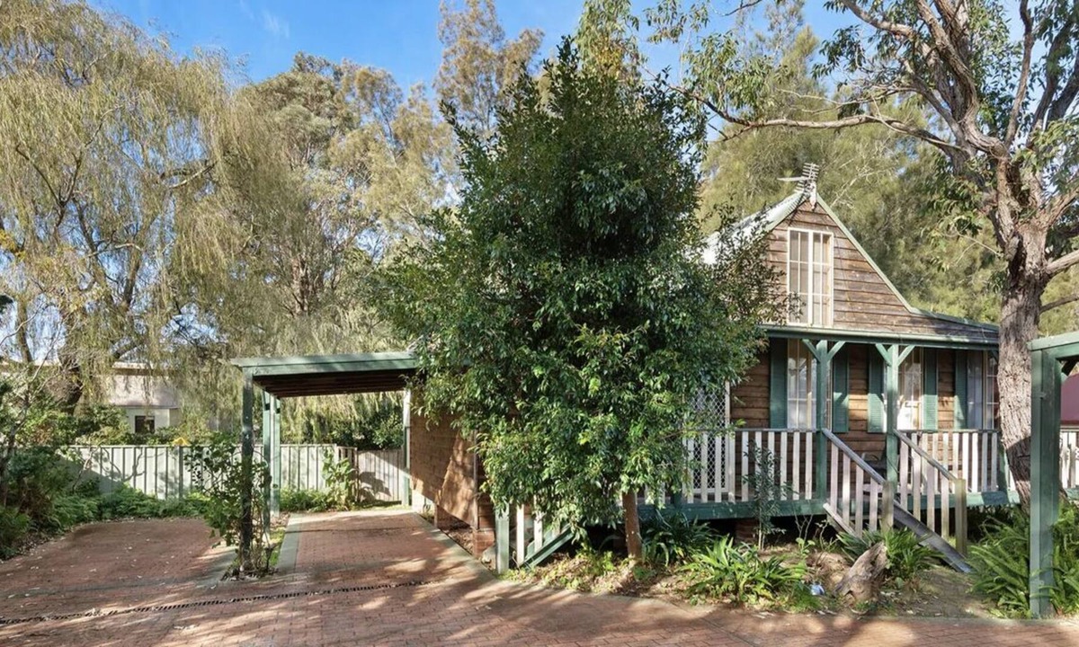 Huskisson Cabin | 3 x 3 Bed Cabin Compound Huskisson, Jervis Bay