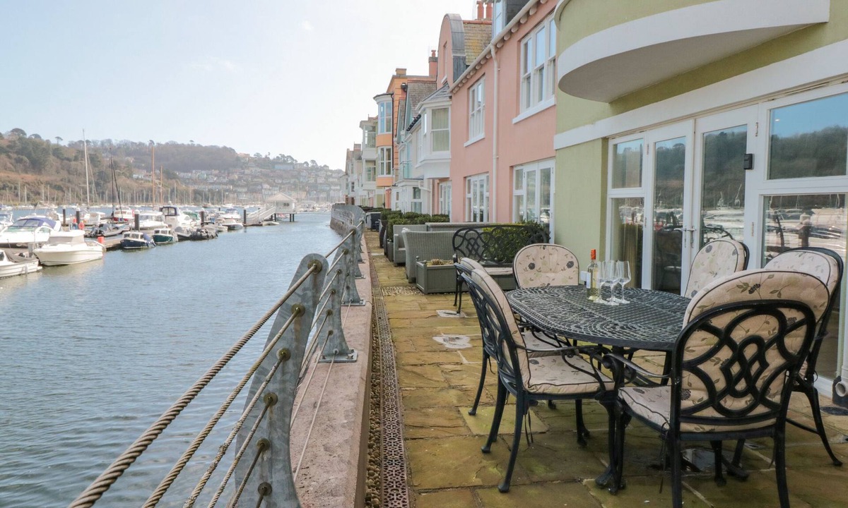 Dartmouth Cottage | 30 Dart Marina