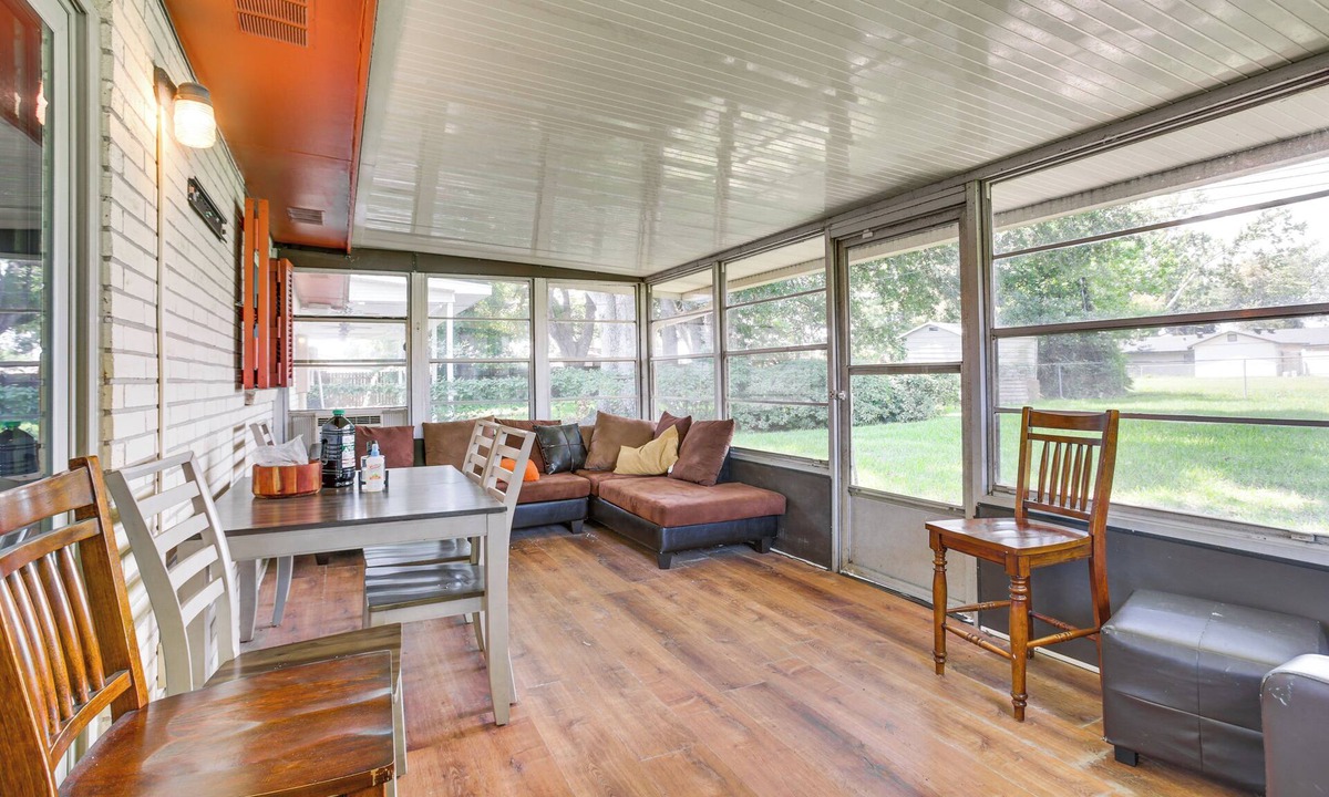 LaPlace House | 30 Mi to The Big Easy: LaPlace Home w/Backyard!