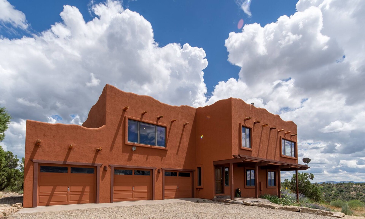 Lewis House | 30 Min to Mesa Verde, Pet Friendly, Big Views!