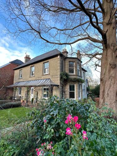 Hungerford House | 30 Park Street