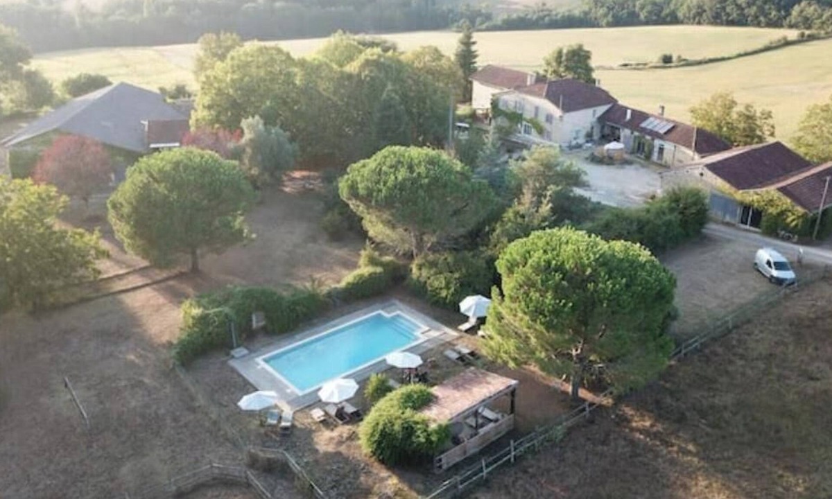 Beraut Apartment | 30-square-meter studio, 2 beds, shower room, private terrace