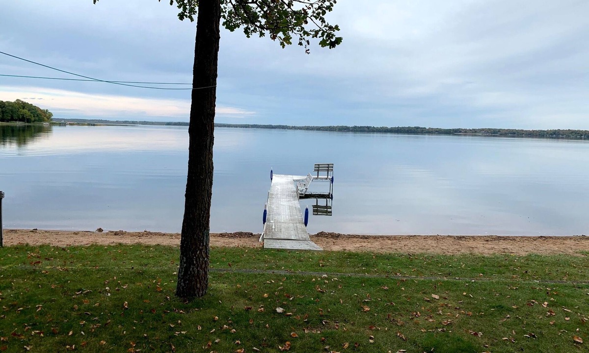 Miltona House | 30 steps to lake, Dock for fishing & swimming, Families Welcome!