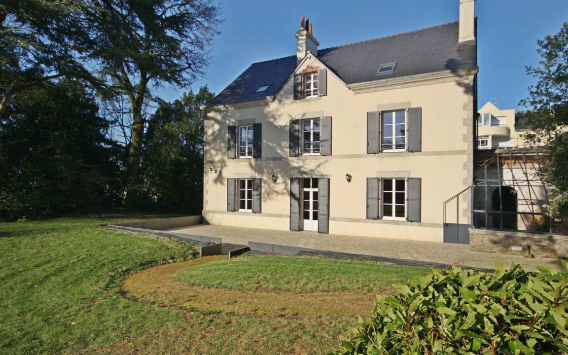 Muzillac House | 300 m² Gîte ∙ 10 bedrooms ∙ 15 guests