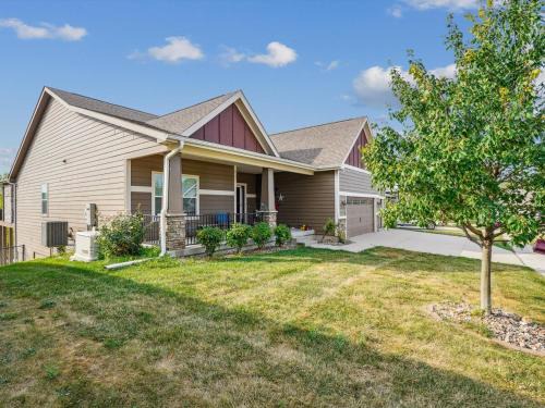 Waukee House | 300 on Abigail