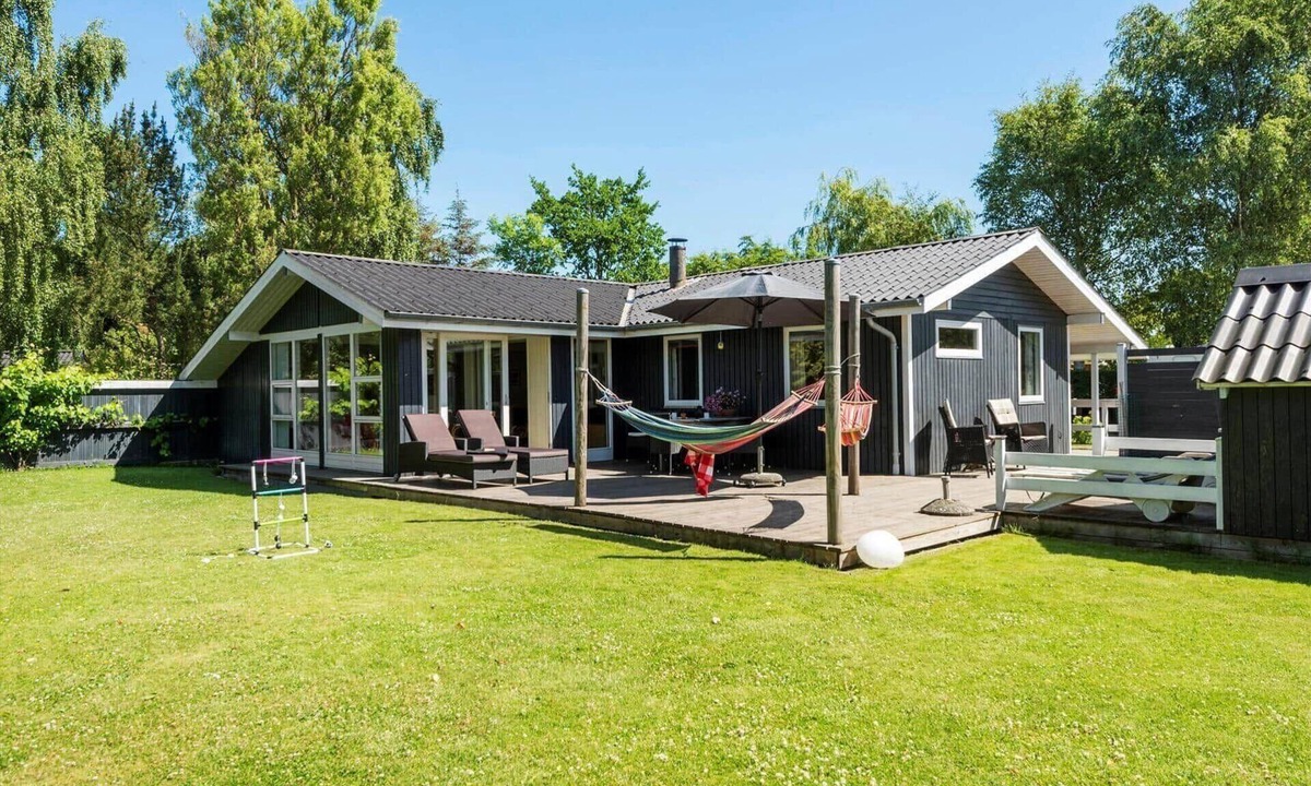 Ajstrup House | 30061 Malling - Morbærvænget 18