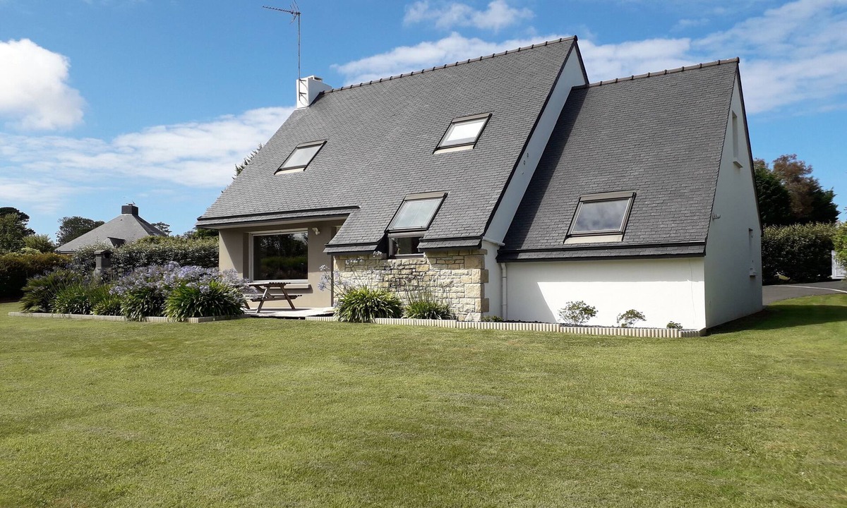 Perros-Guirec House | 300M FROM TRESTRAOU BEACH Modern gite (week, weekend.)
