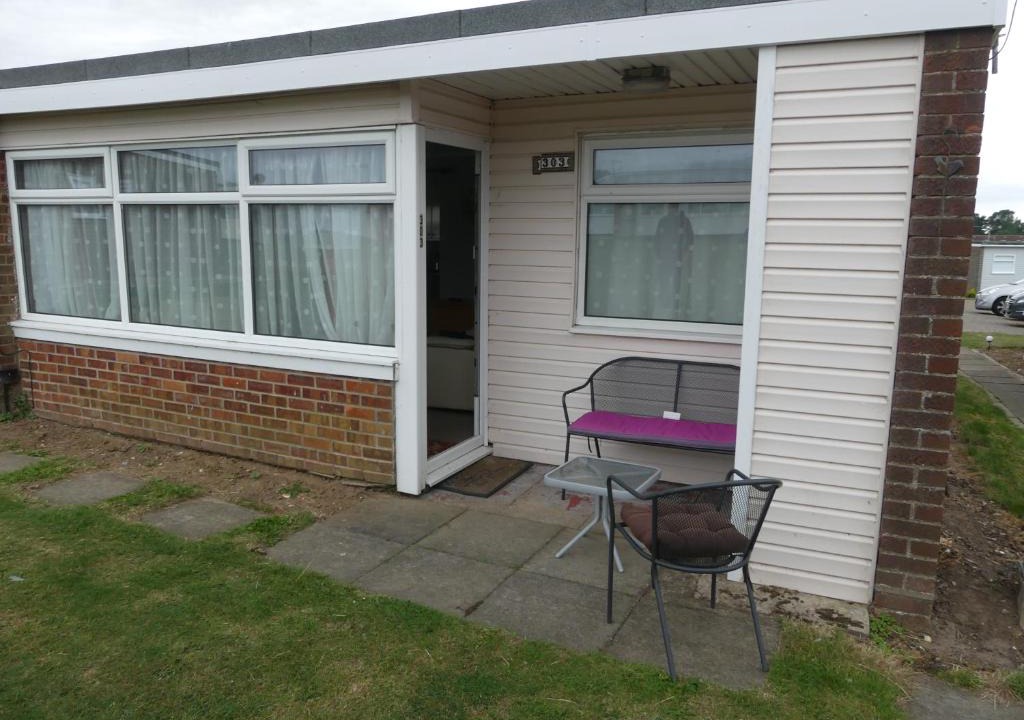 Great Yarmouth House | 303 Sundowner