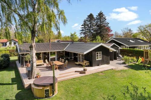Saksild Strand House | 30338-Odder-Skovlunden-11