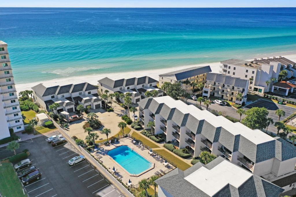 Seagrove Beach Apartment | 30A Emerald Hill Beach Resort by Panhandle Getaways