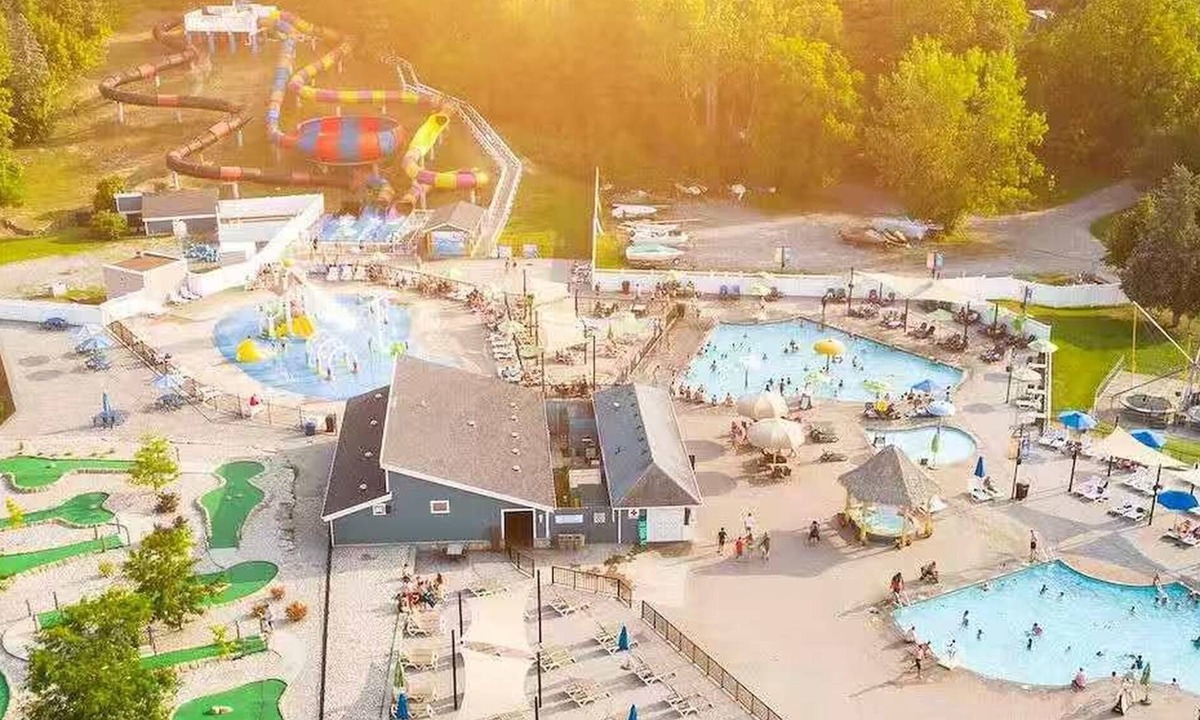 Sherkston House | 30KM to Niagara Falls, Sun Retreat Resort, Private Beach Access/View. Sleep 8