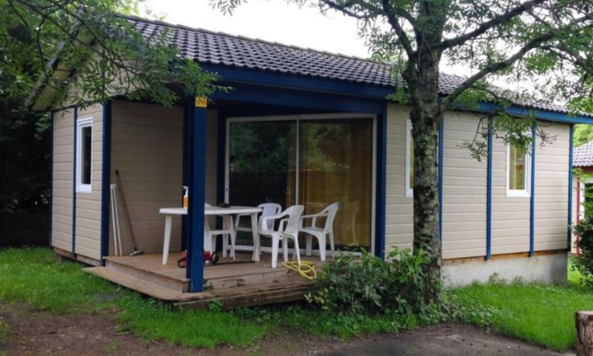 Capvern Ski Chalet | 30m² Chalet with Terrace for 6 People