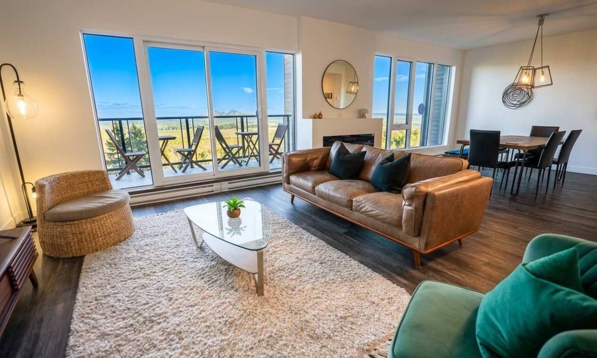 Baie-St-Paul Apartment | 310 | Luxury Condo The Serenity | View and Pool