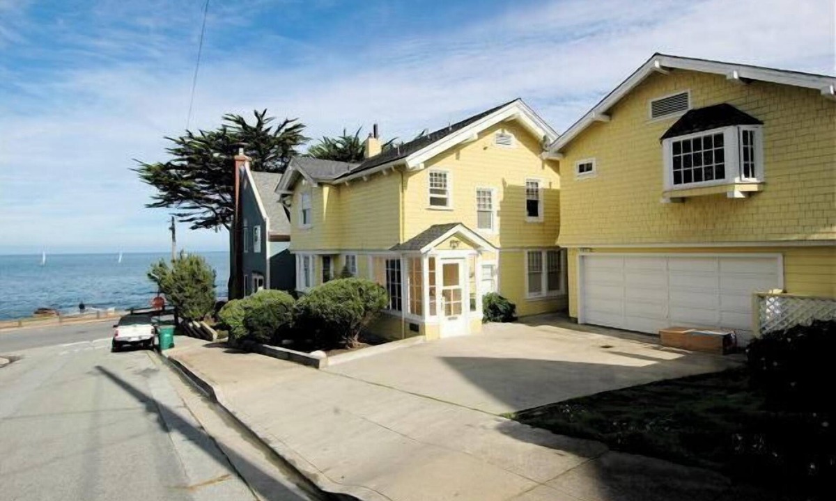 Pacific Grove House | 3119 Yellow House Guest - Almost Oceanfront!