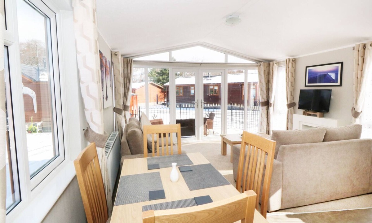 Auchterarder Cottage | 32 Cruachan Lodge