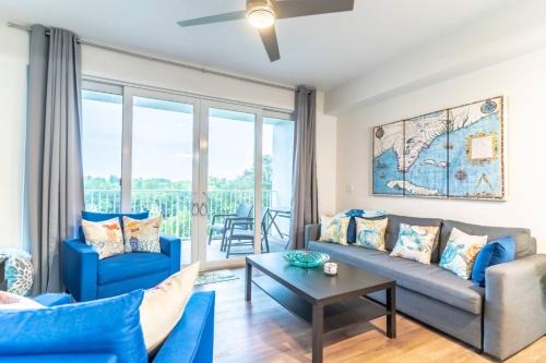 Ruskin House | 3260 Little Harbor