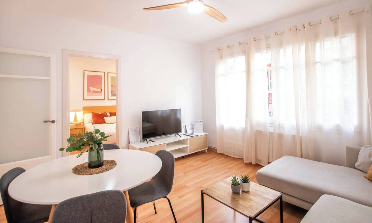 el Camp d'en Grassot i Gracia Nova Apartment | 32PAA1126 - Three Bedroom Apartment, Sleeps 5