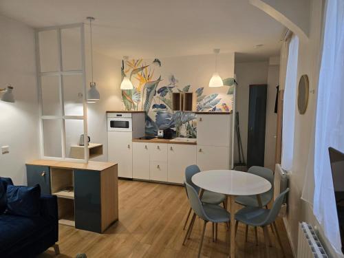 Val-de-Grace Apartment | 340 rue Saint-Jacques Paris V - Studio