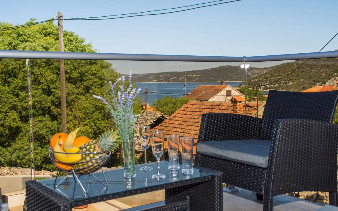 Veliki Drvenik Apartment | 35 m² Apartment ∙ 1 bedroom ∙ 4 guests
