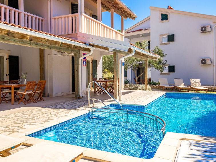Rab Apartment | 35 m² Apartment ∙ 1 bedroom ∙ 4 guests