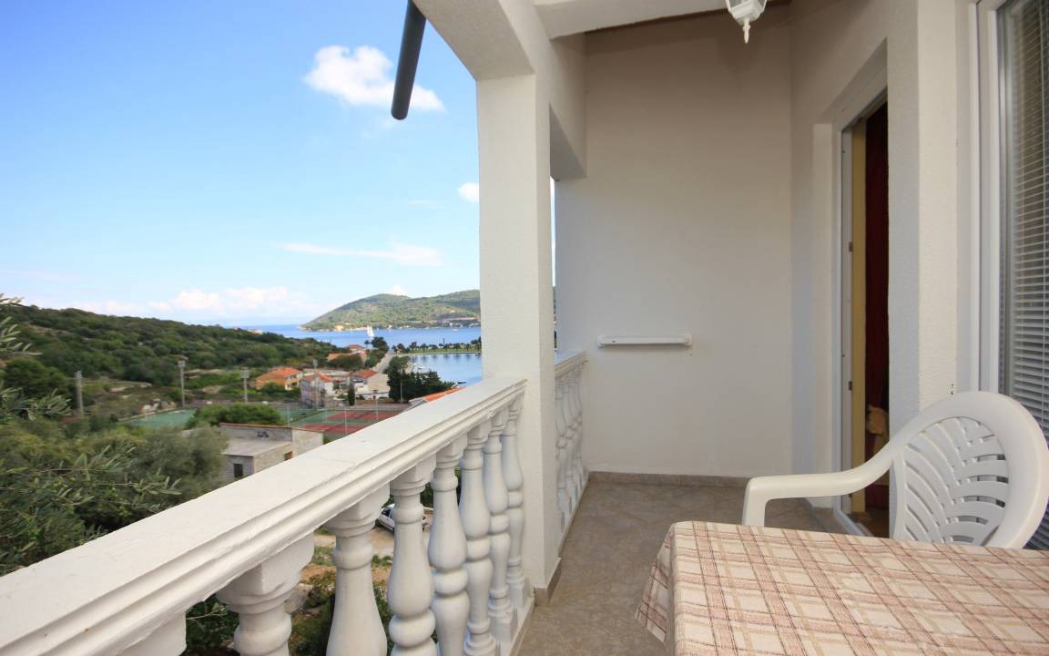 Cove Rogacic Apartment | 35 m² Apartment ∙ 2 bedrooms ∙ 3 guests