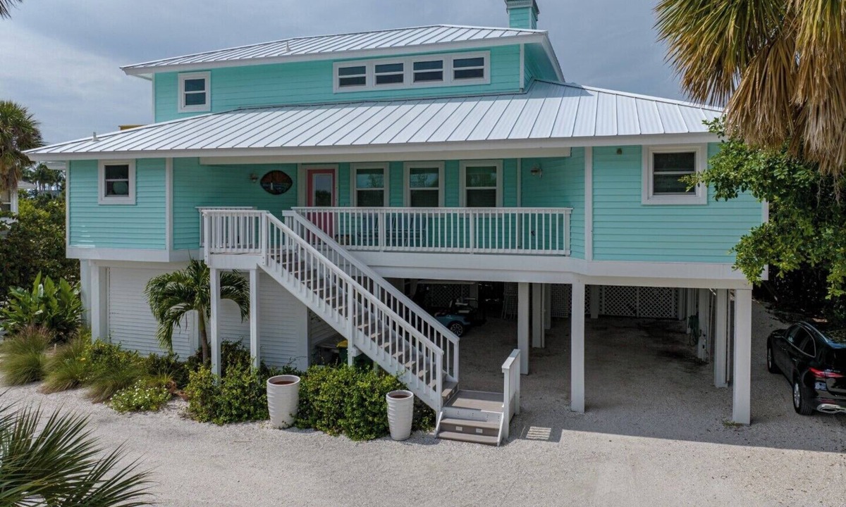 Boca Grande House | 3547 Gasparilla - 4 Bedroom - Pool Home - Close to the Beach!