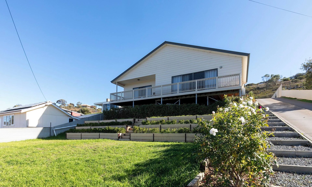 Mannum House | 35A Purnong Road, Mannum