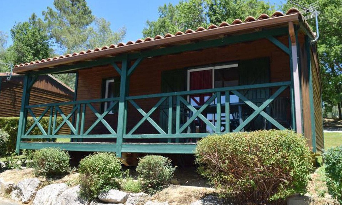 Boulogne-sur-Gesse Ski Chalet | 35m² Chalet with Terrace, 2 Bedrooms