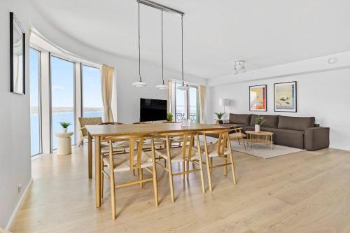 Aarhus C Apartment | 35th Floor Panorama Ocean View Apartment