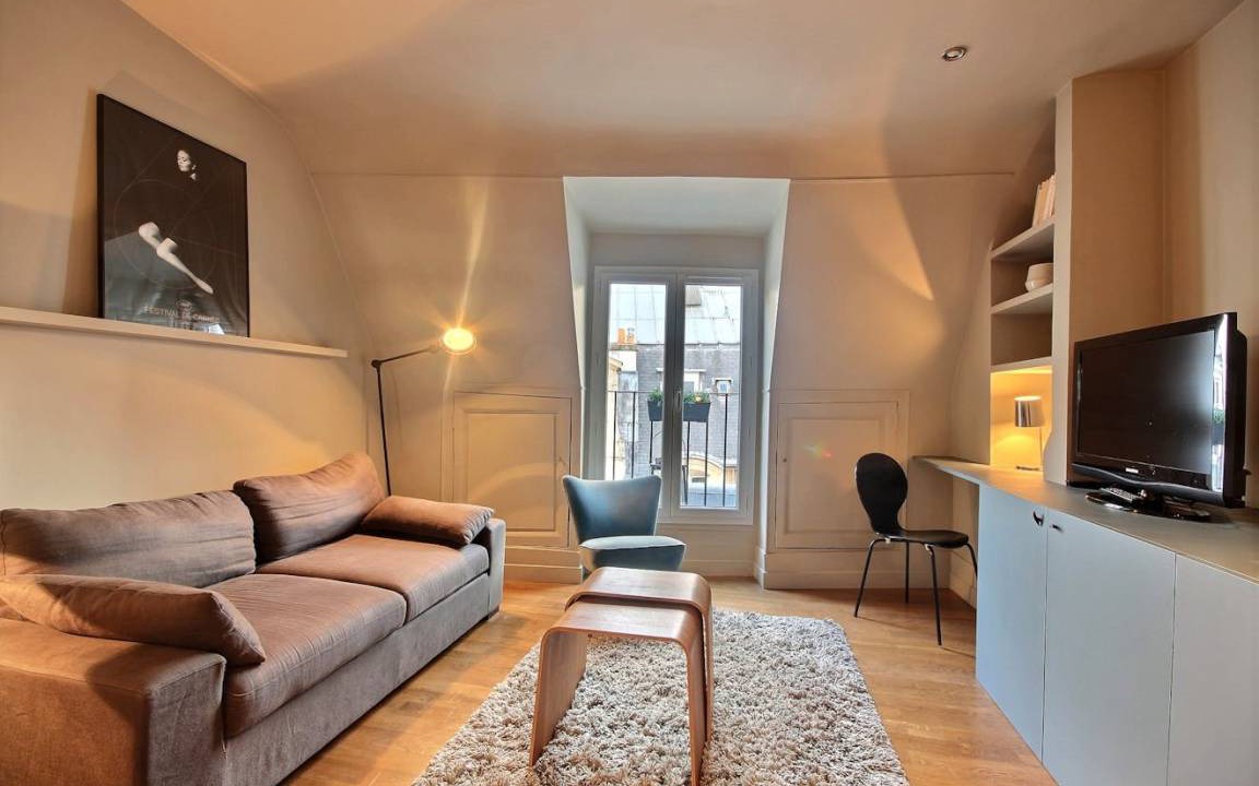 Odeon Apartment | 36 m² Apartment ∙ 1 bedroom ∙ 2 guests