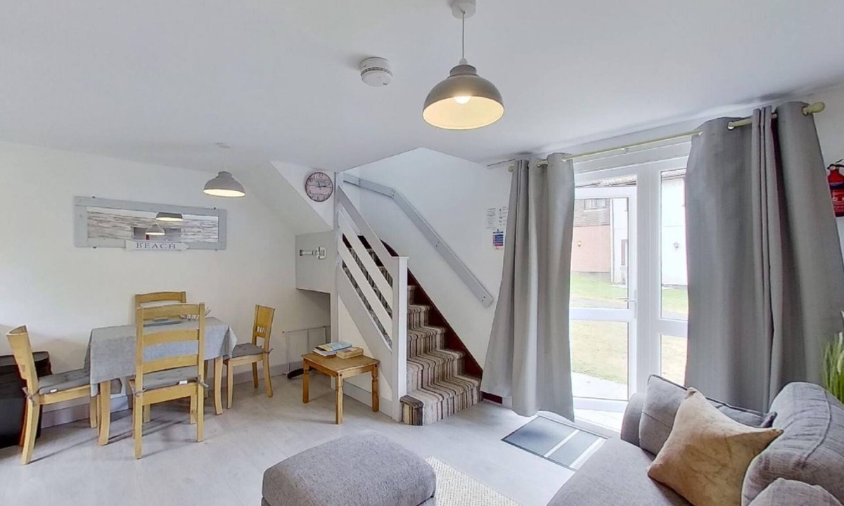 Saint Erth Praze Ski Chalet | 36 Strawberry Hill is a great base from which to explore West Cornwall