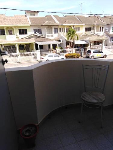 Taman Kota Laksamana House | 365 by D'Laksamana