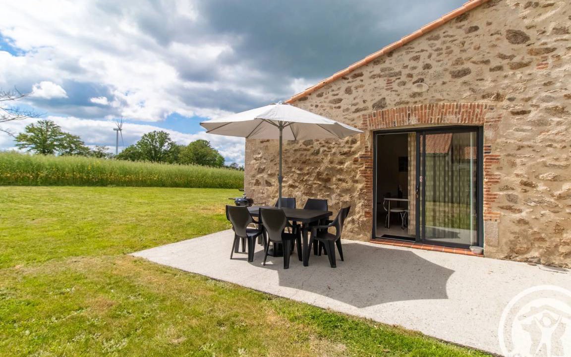 Saint-Christophe-du-Bois House | 37 m² House ∙ 1 bedroom ∙ 4 guests