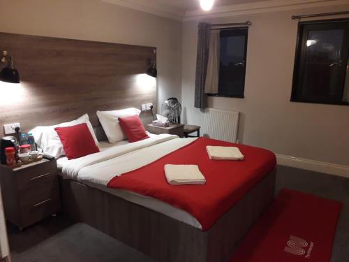 Cranbrook House | 371 Cranbrook Rd IG2