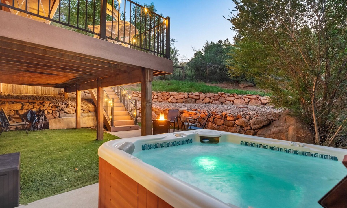 Colorado Springs Ski Chalet | 3754 Red Canon