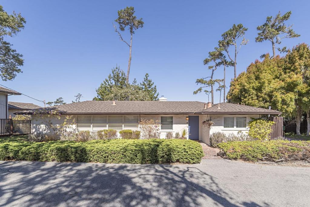 Del Monte Forest House | 3786 Adobe by the Sea home