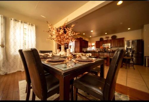 Roxborough House | 389G 1 BR Standard bedroom