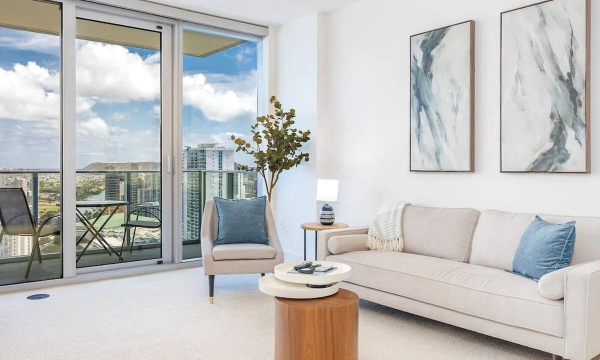 Ala Moana Condo | 38th Fl Azure Ala Moana | Panoramic Views | King | Parking