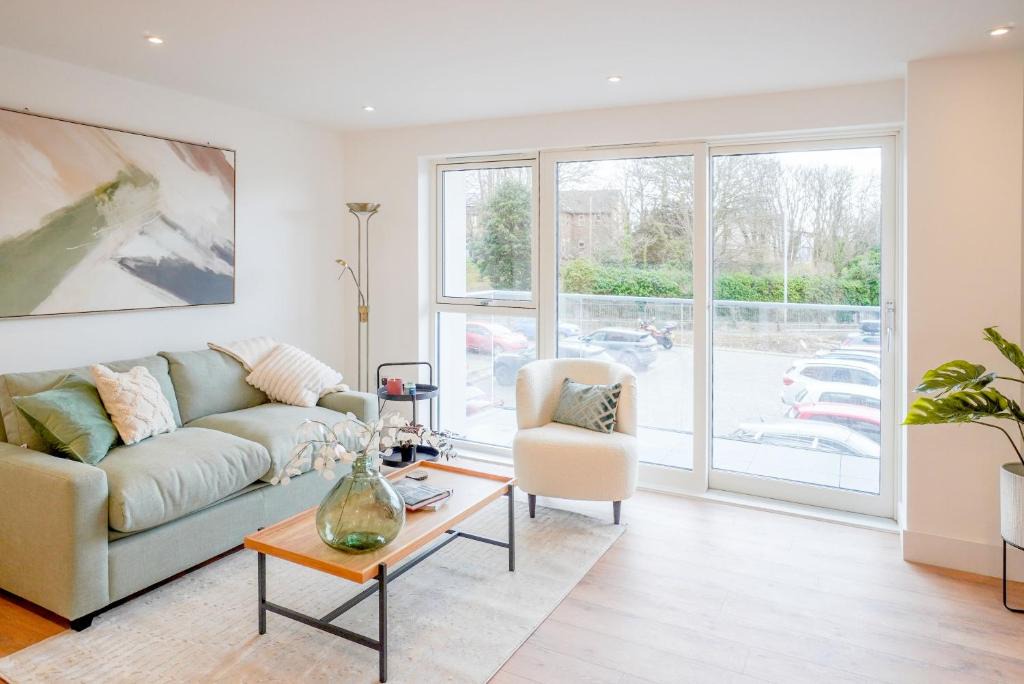 Devonport Apartment | 39 Teesra House