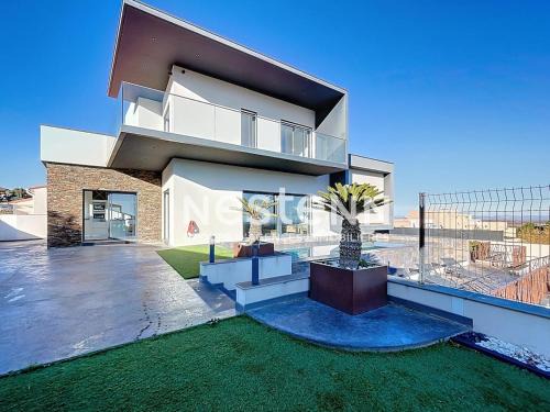 Villelongue-dels-Monts Villa | 3980-Magnifique villa avec piscine