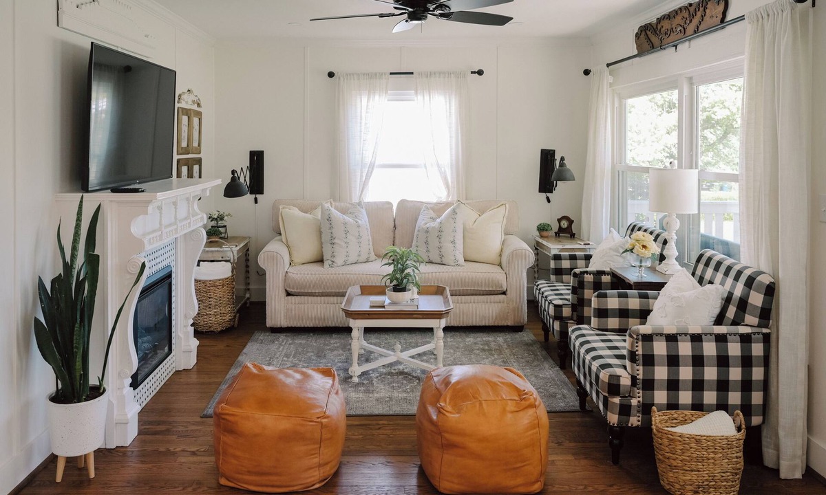 Ozark Cottage | 3bd 2ba Bumblebee Cottage in charming Ozark