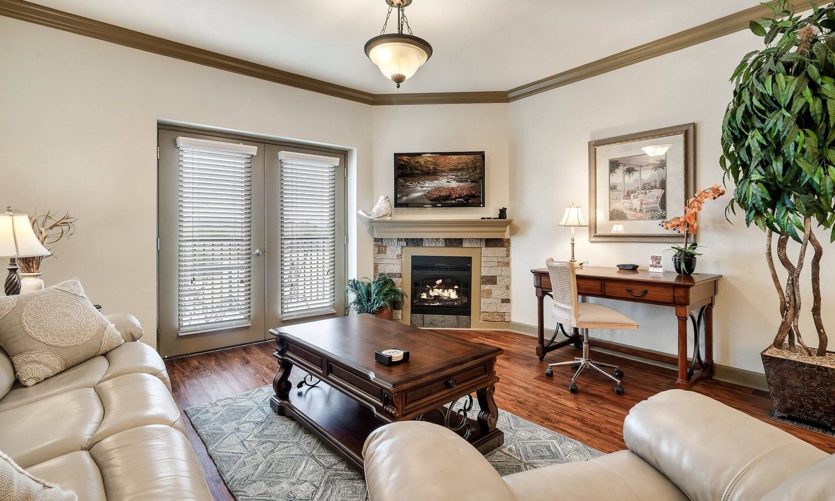 Pigeon Forge Condo | 3Bd/2Ba Condo New Remodel Right Off the Parkway in the Heart of Pigeon Forge